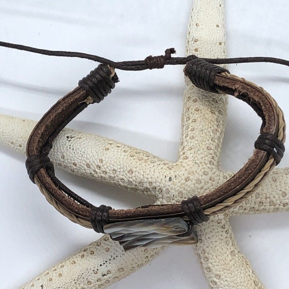 Leather Square Shell Bracelet 7" to 8" - Picture 2 of 3